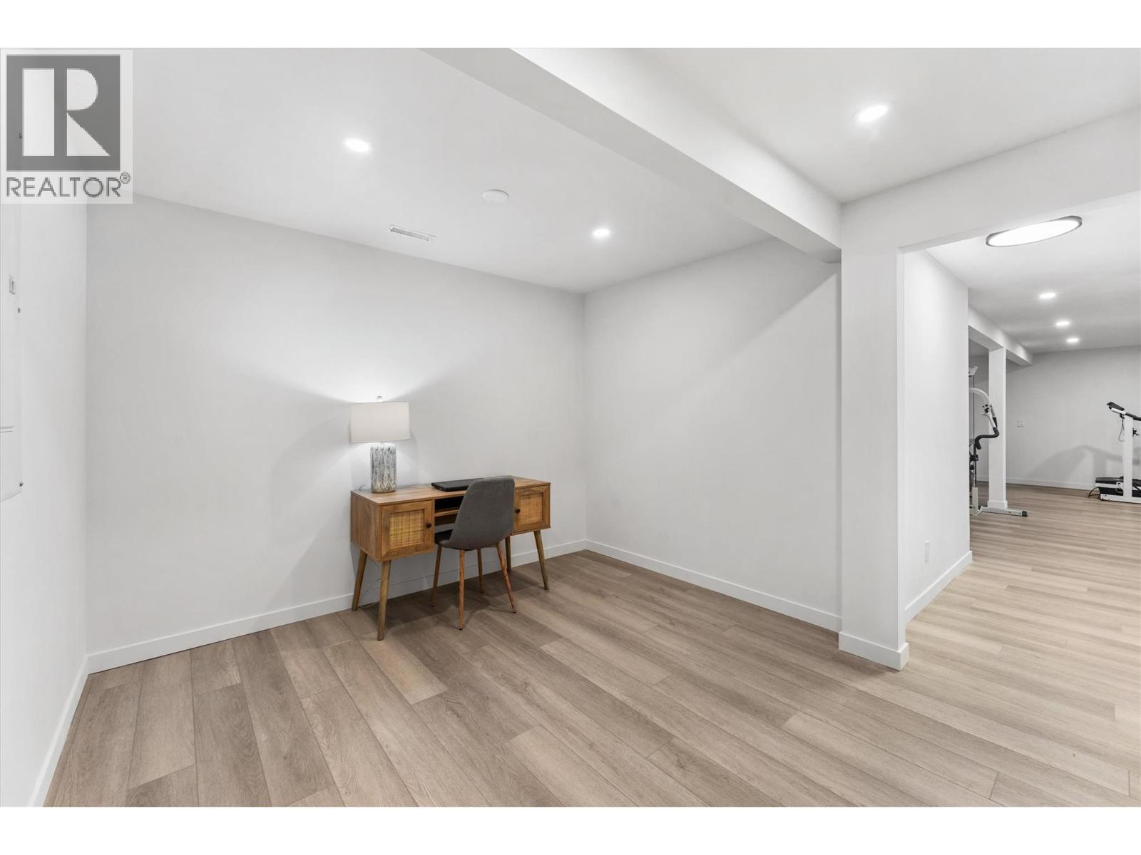  10991 Pretty Road, Lake Country