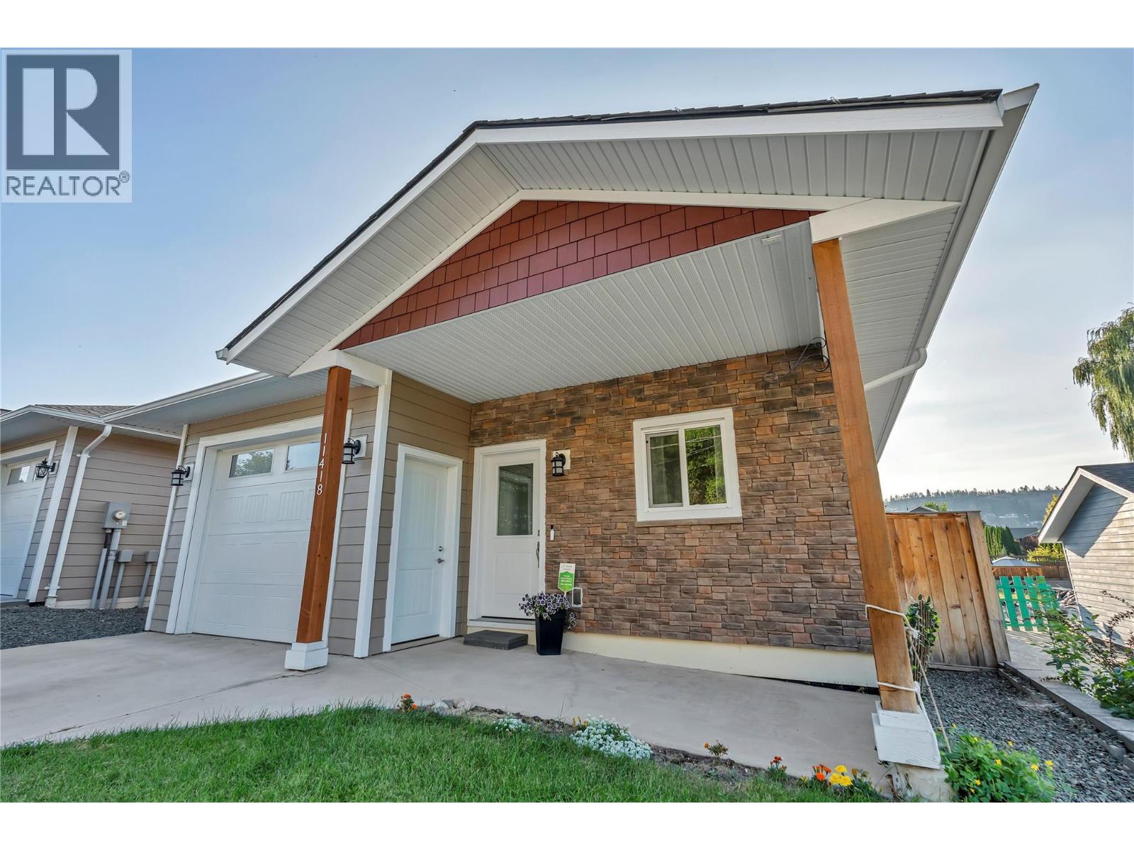  11418 Adams Avenue, Summerland