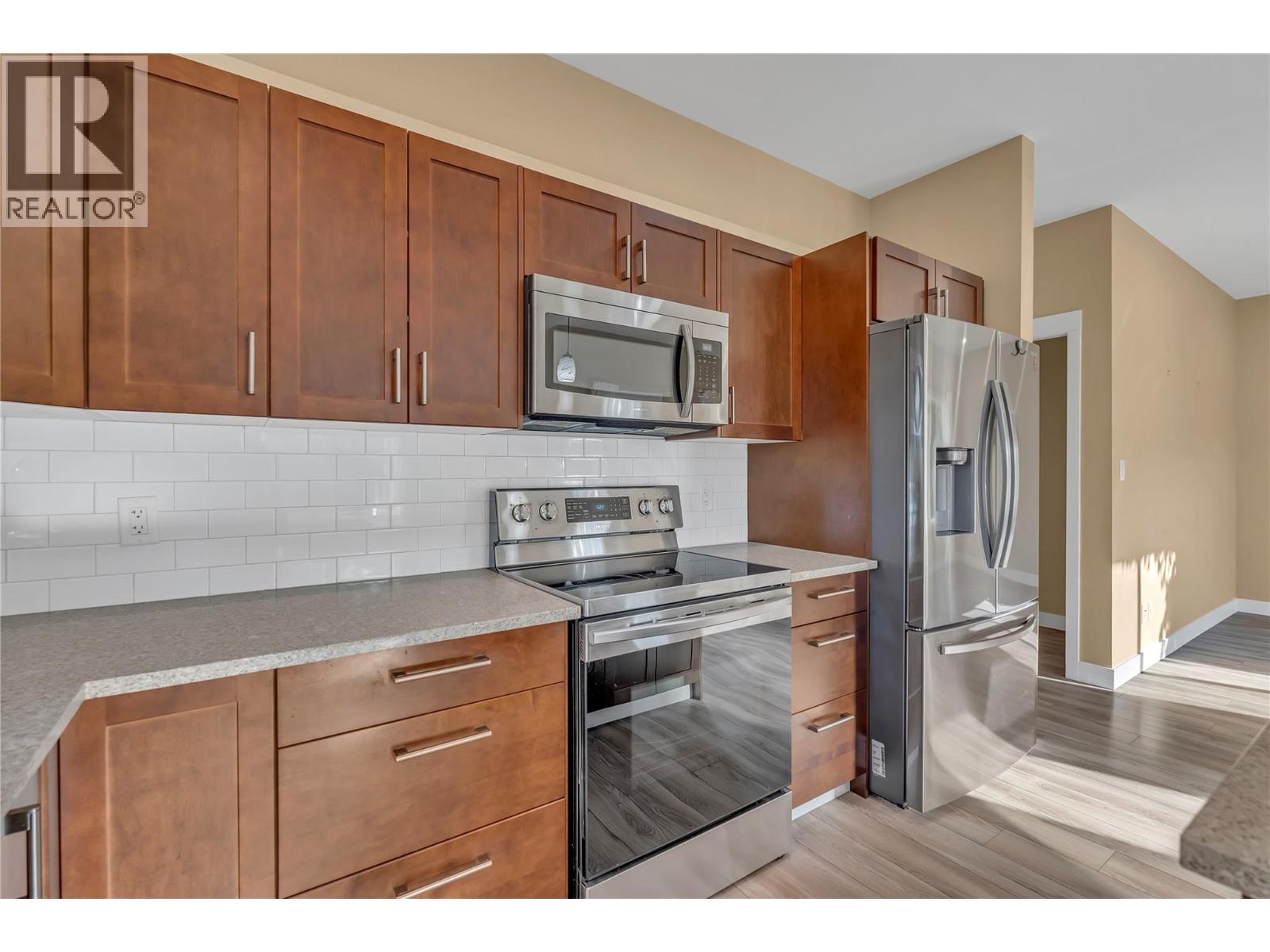  11418 Adams Avenue, Summerland