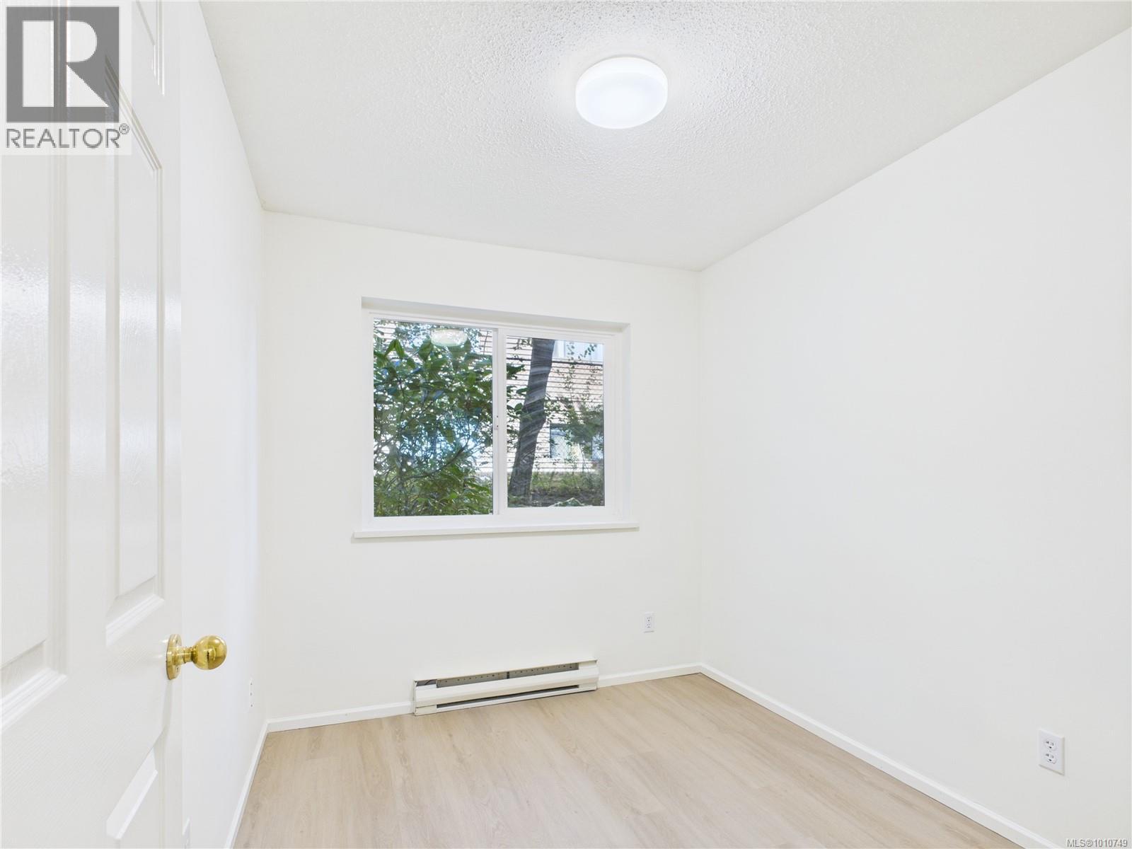 102 1028 Balmoral Road, Victoria
