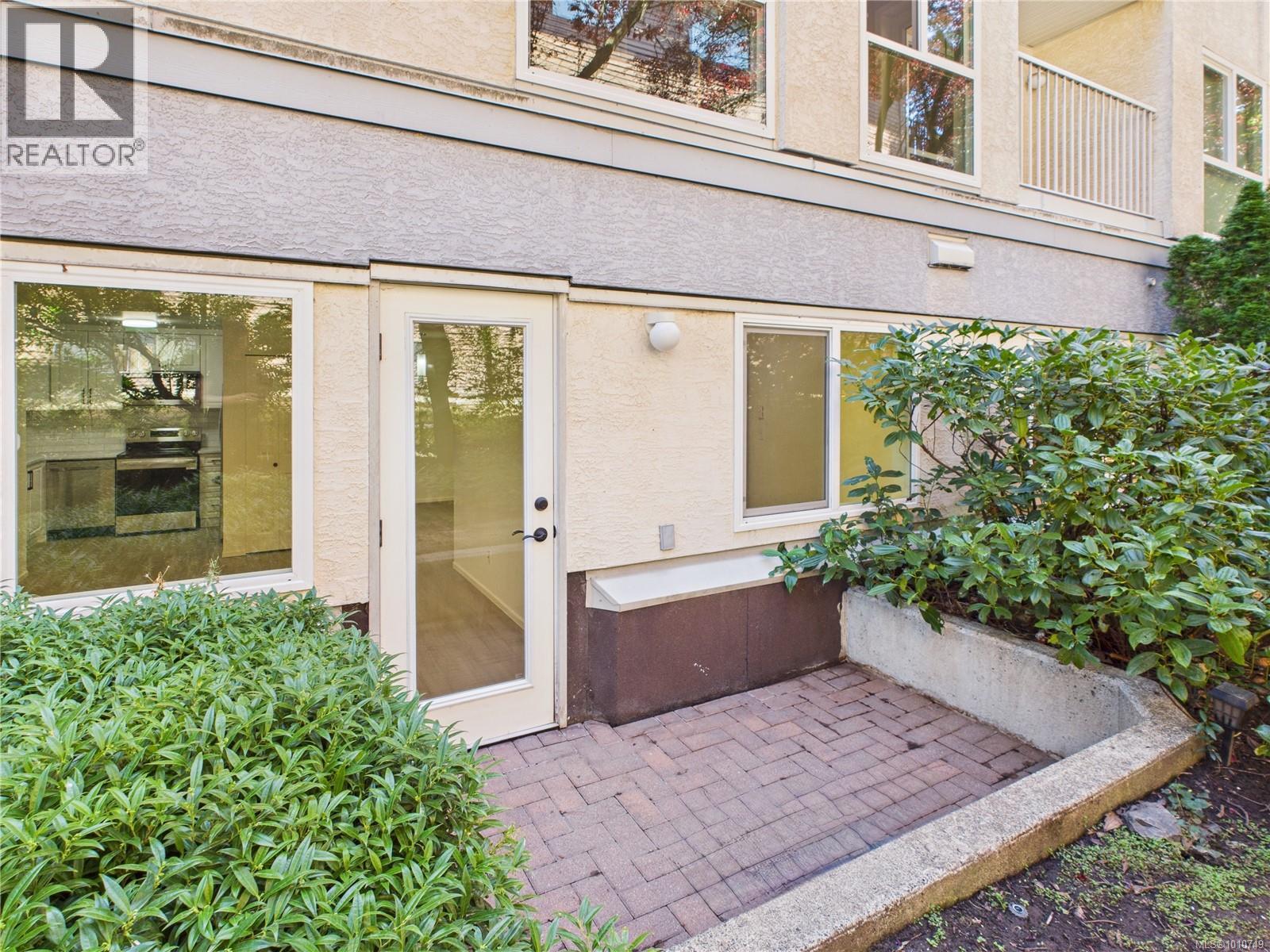 102 1028 Balmoral Road, Victoria