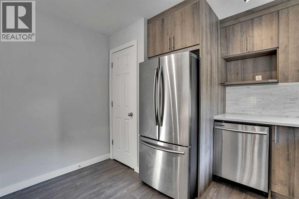 Single Family House for Sale in  huntridge Hill NE Huntington Hills Calgary 