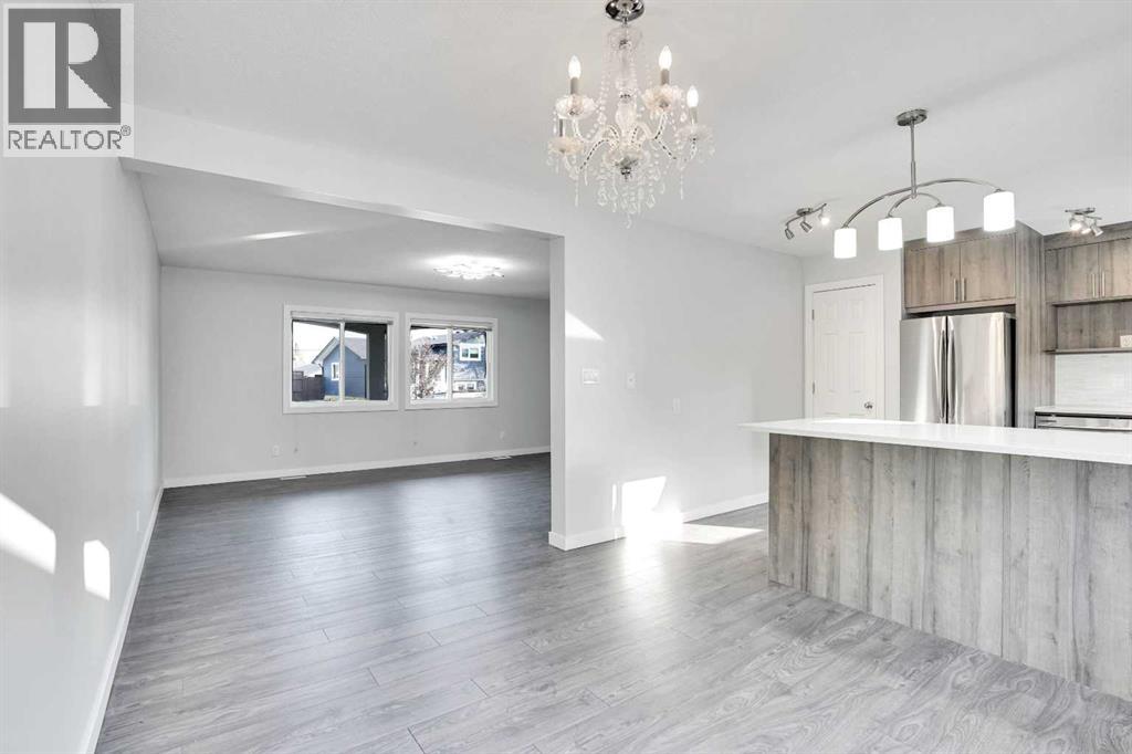 Single Family House for Sale in  huntridge Hill NE Huntington Hills Calgary 