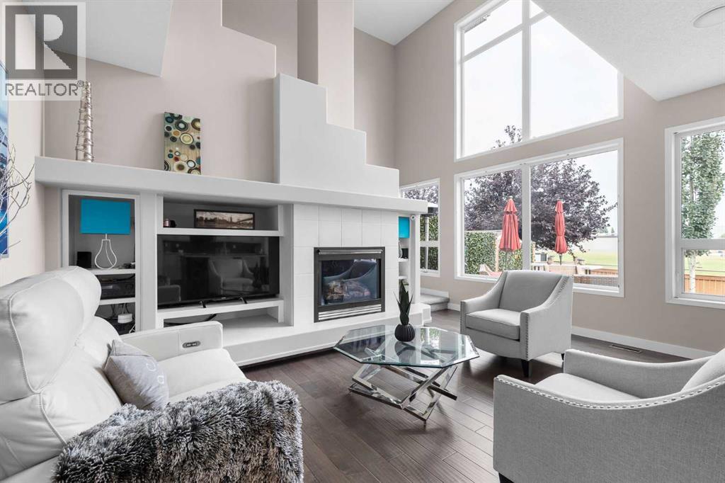 Single Family House for Sale in  Chapman Road SE Chaparral Calgary 
