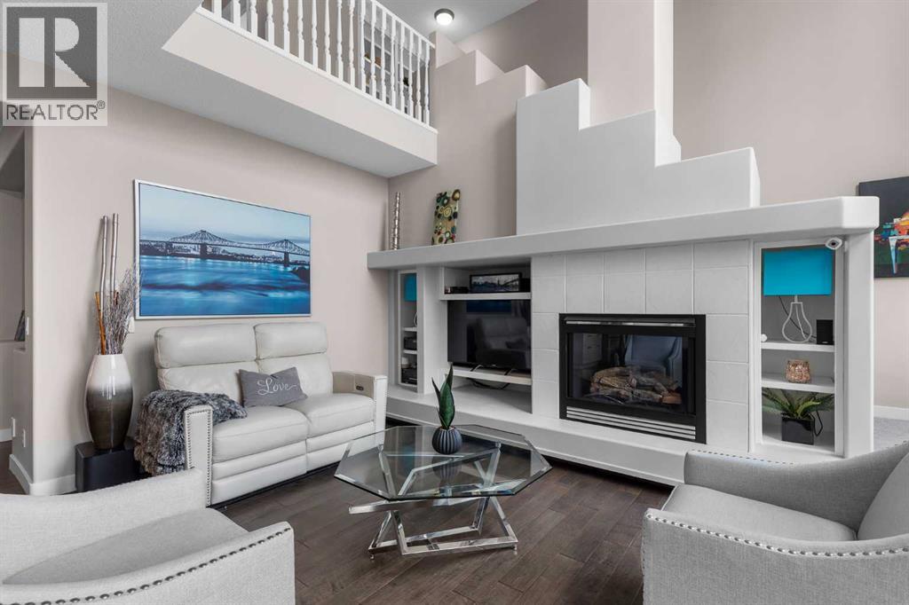 Single Family House for Sale in  Chapman Road SE Chaparral Calgary 