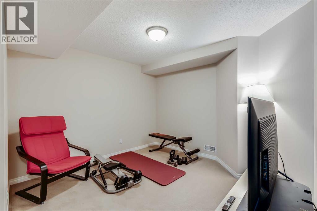 Single Family House for Sale in  Chapman Road SE Chaparral Calgary 