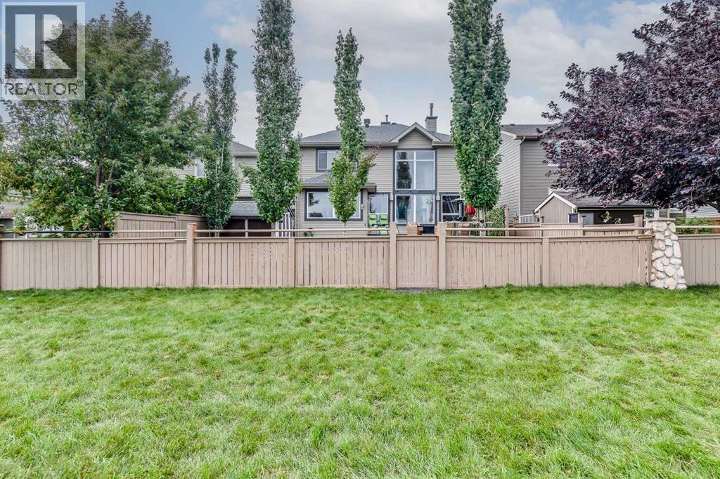 Single Family House for Sale in  Chapman Road SE Chaparral Calgary 