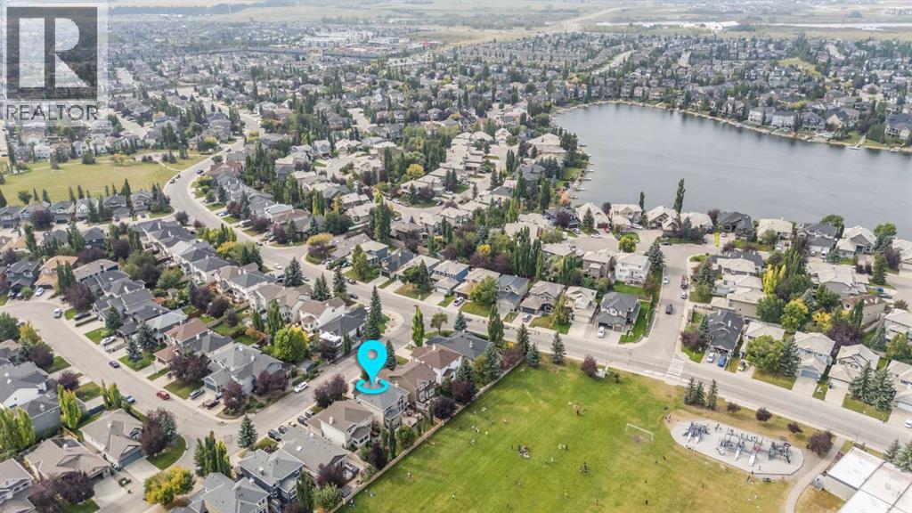 Single Family House for Sale in  Chapman Road SE Chaparral Calgary 