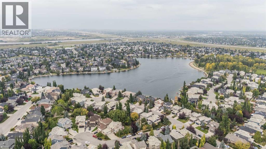 Single Family House for Sale in  Chapman Road SE Chaparral Calgary 