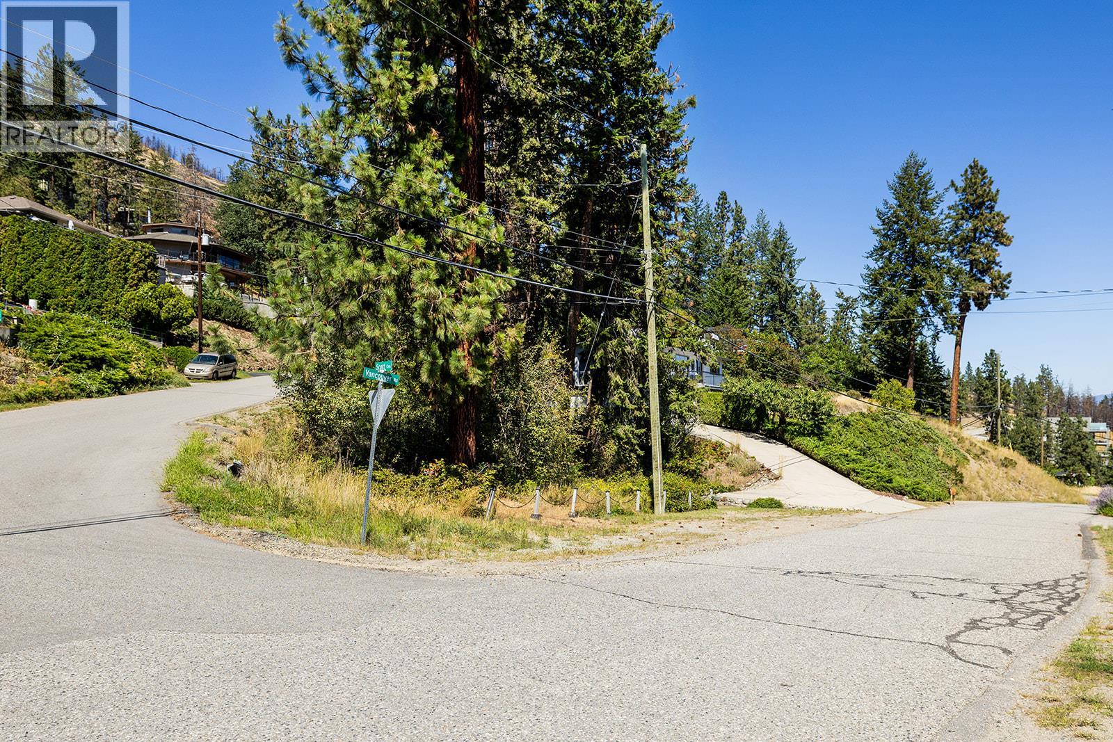  1459 Scott Crescent, West Kelowna