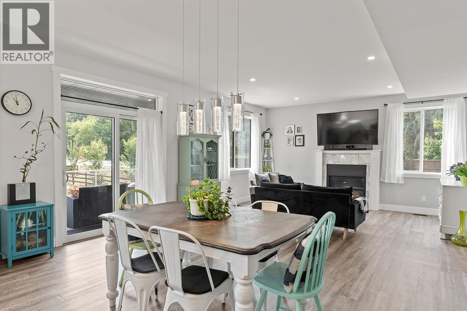 1 1441 20 Avenue Southeast, Salmon Arm