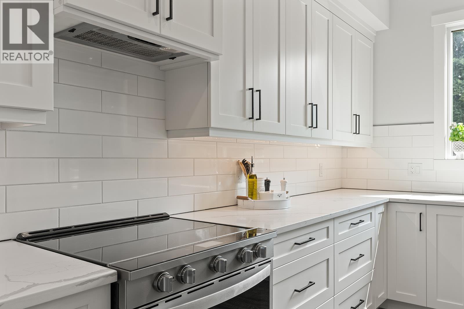 1 1441 20 Avenue Southeast, Salmon Arm