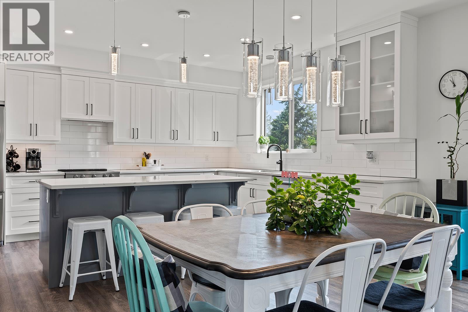 1 1441 20 Avenue Southeast, Salmon Arm