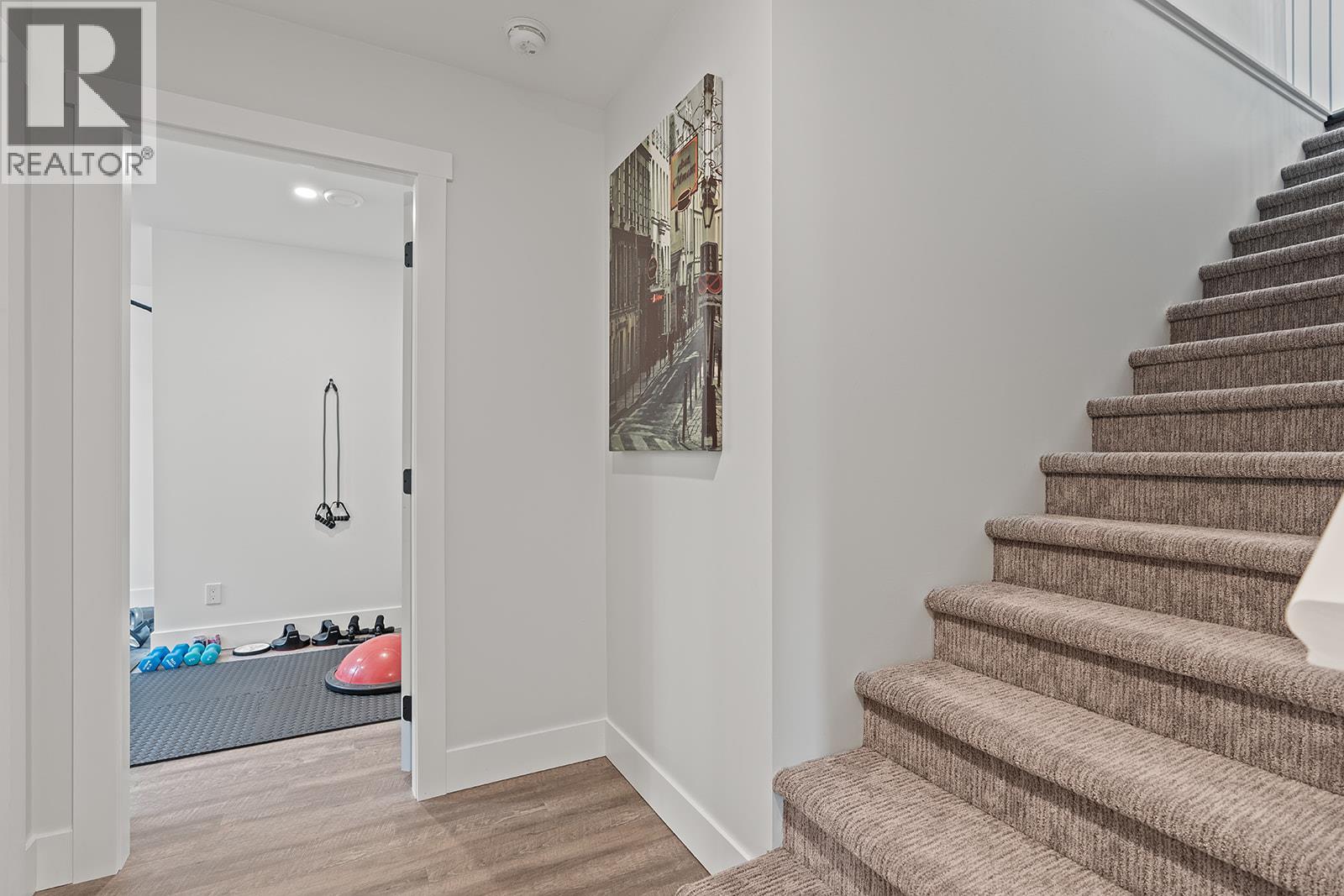 1 1441 20 Avenue Southeast, Salmon Arm