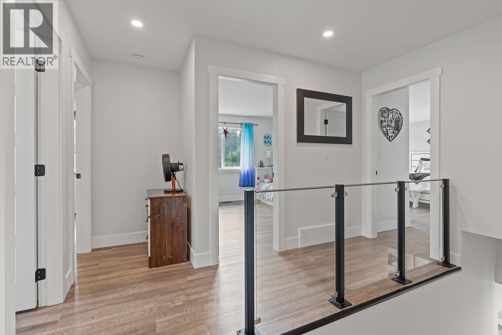 1 1441 20 Avenue Southeast, Salmon Arm