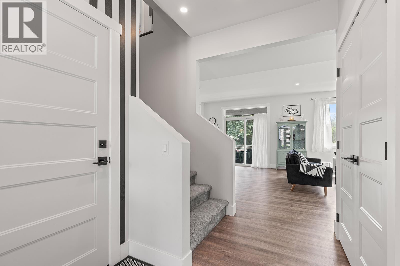 1 1441 20 Avenue Southeast, Salmon Arm