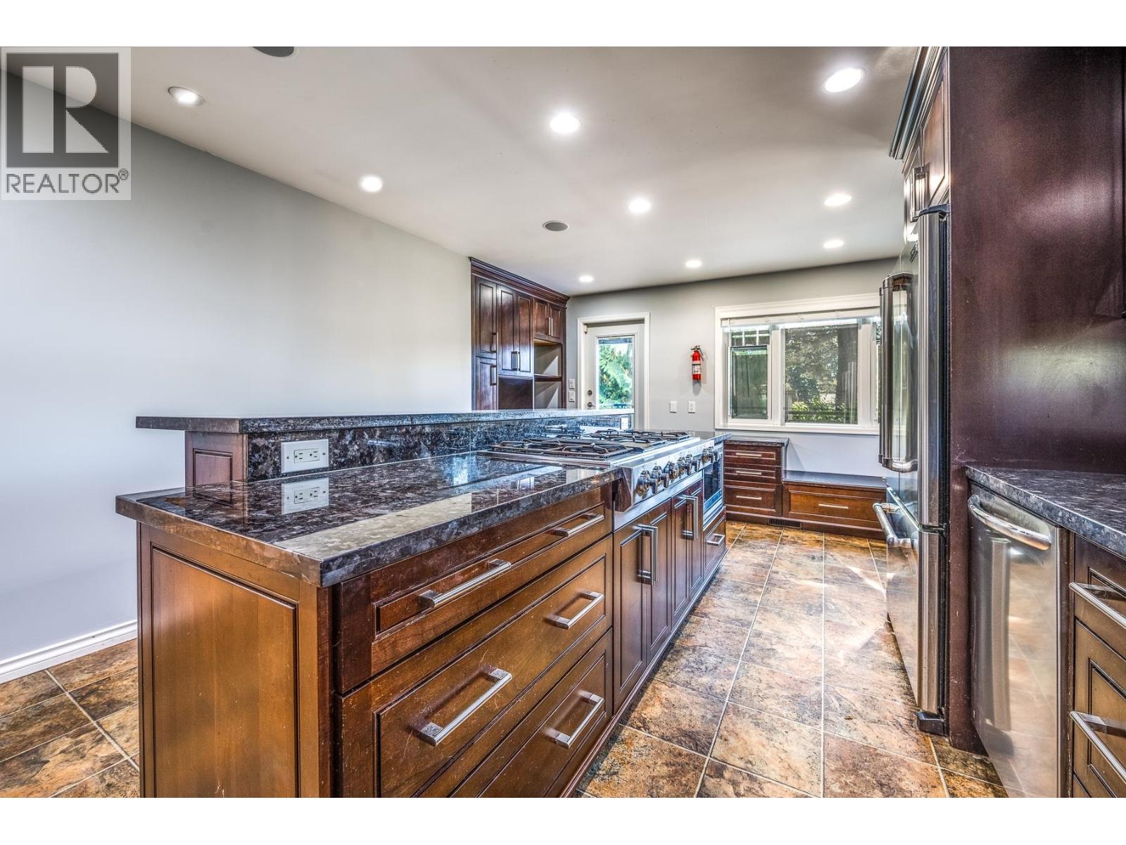 1020 PACIFIC Place, Delta