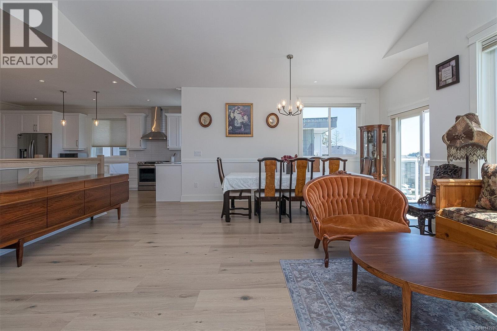  2406 Azurite Crescent, Langford