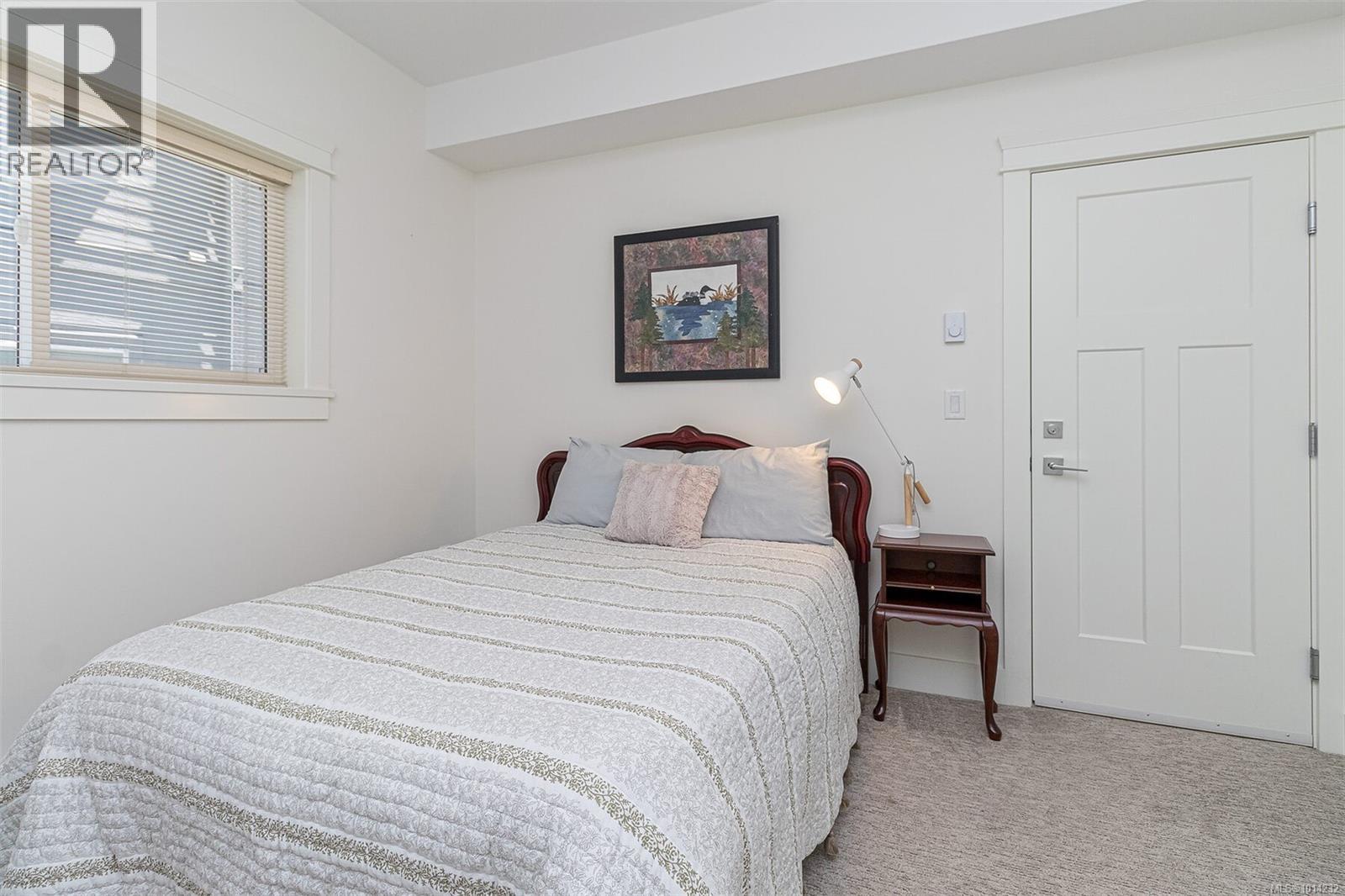  2406 Azurite Crescent, Langford