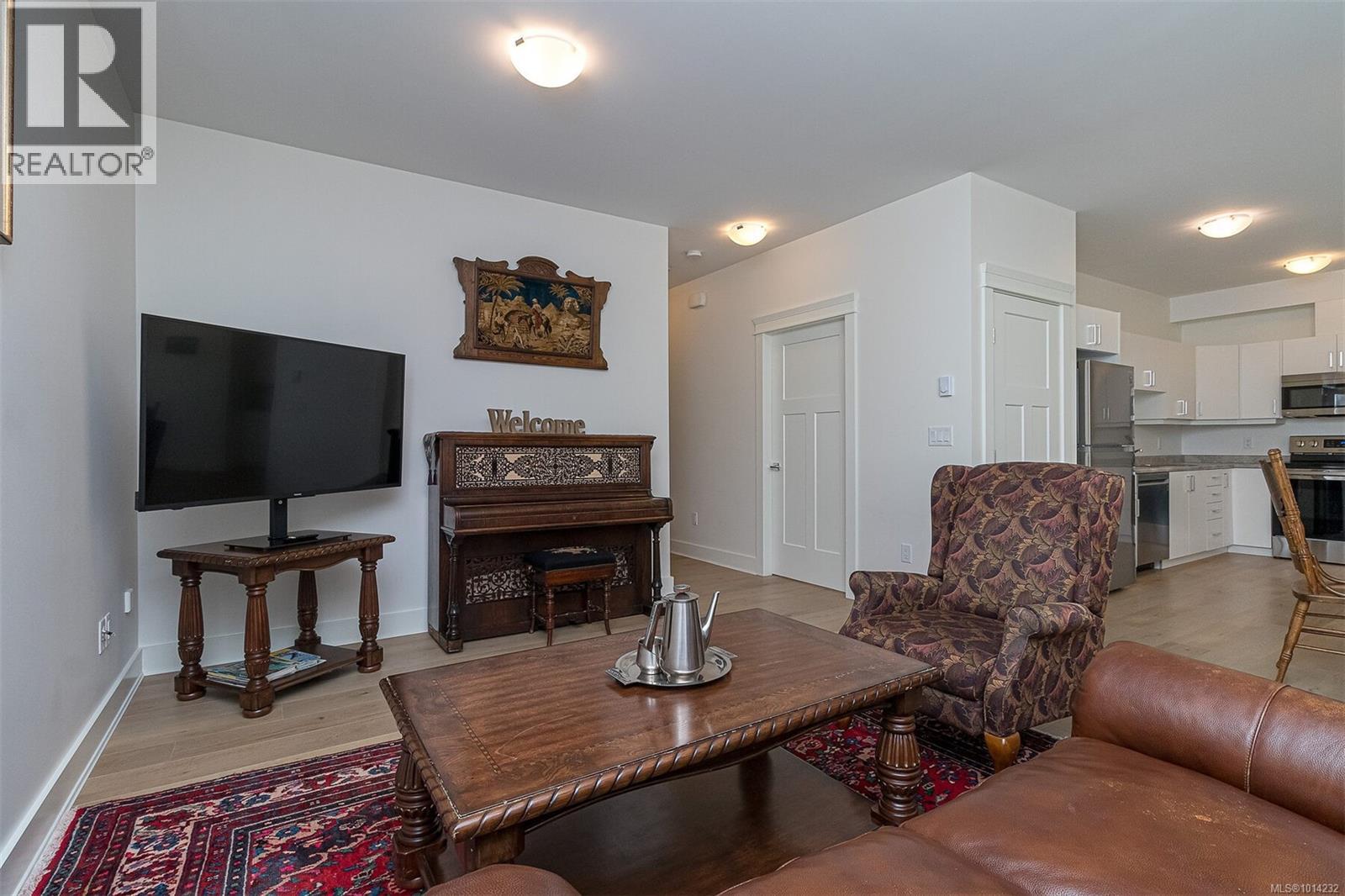  2406 Azurite Crescent, Langford