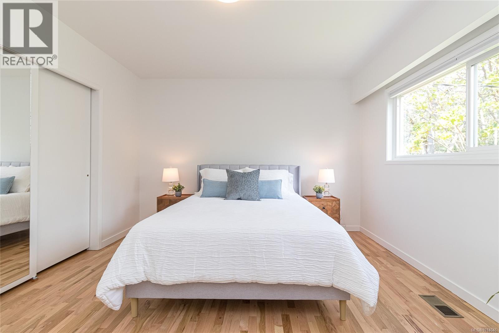 3515 Cardiff Pl, Oak Bay