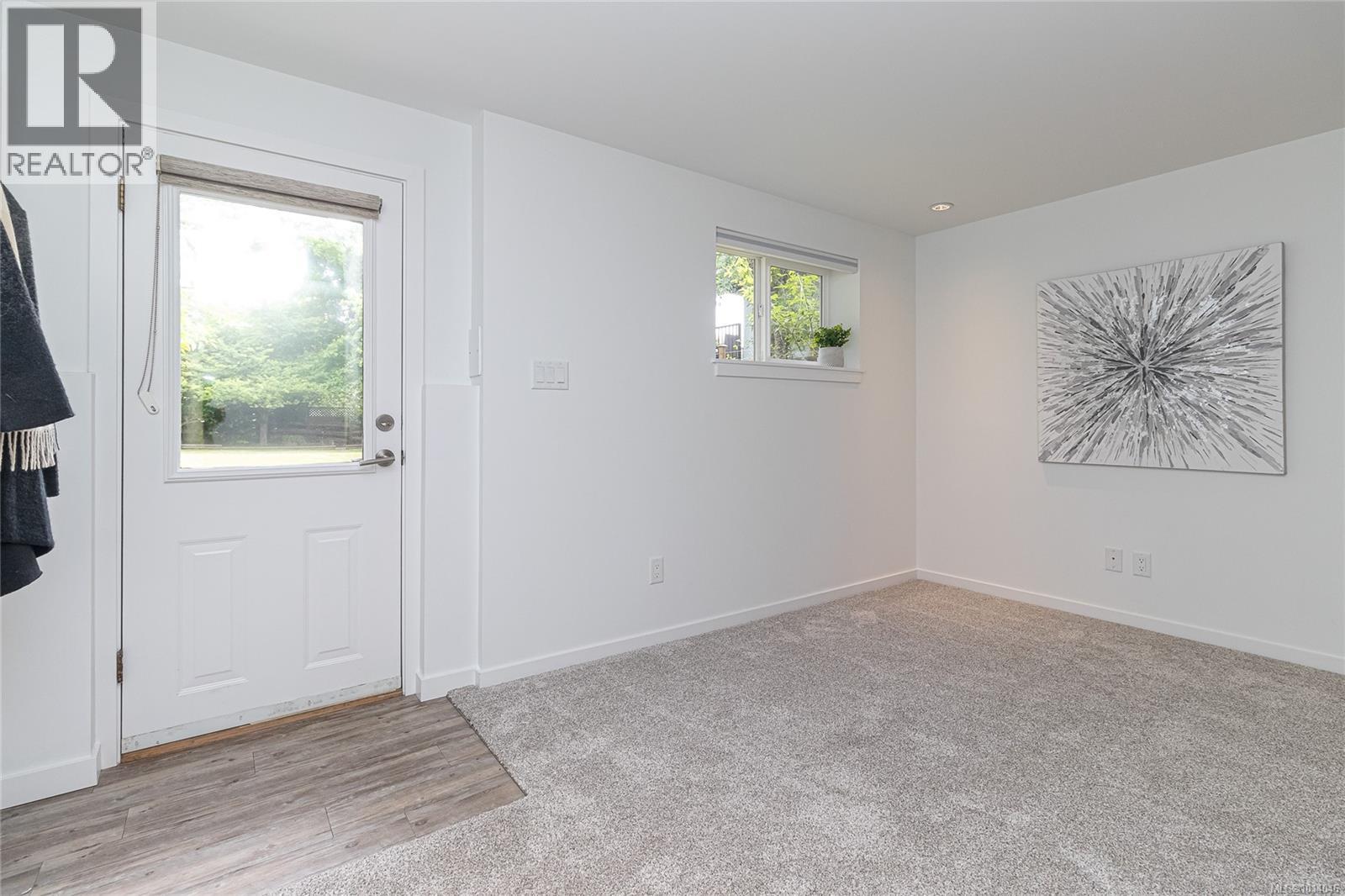 3515 Cardiff Pl, Oak Bay