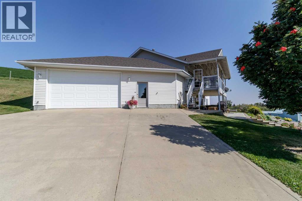 40017 RR23, Rural Lacombe County