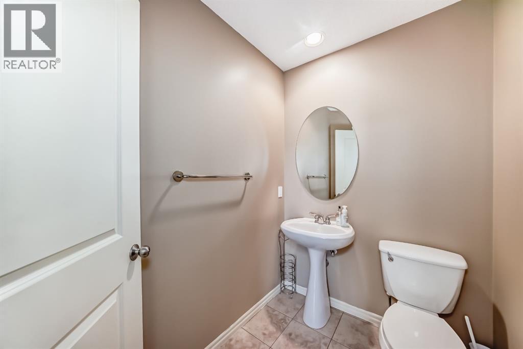 Single Family House for Sale in  Tuscany Summit Heath NW Tuscany Calgary 