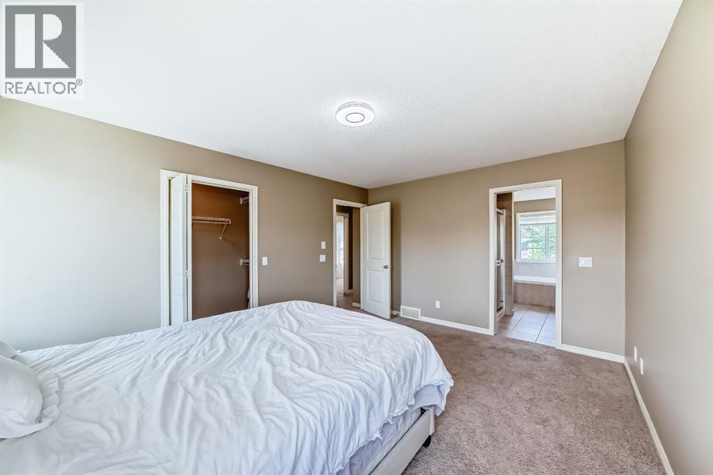 Single Family House for Sale in  Tuscany Summit Heath NW Tuscany Calgary 