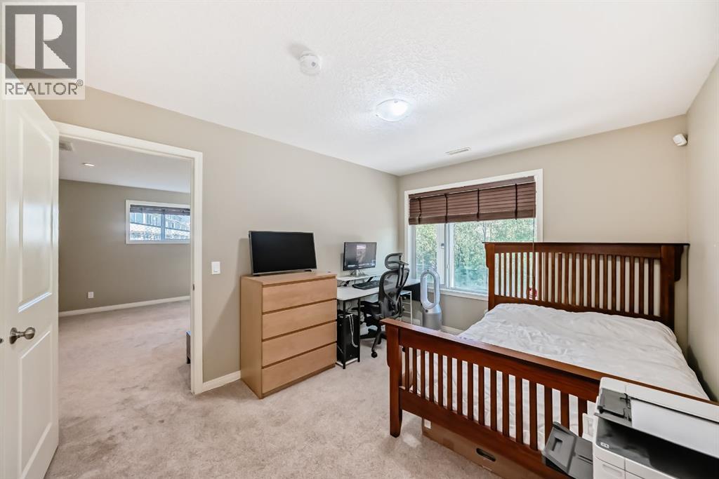 Single Family House for Sale in  Tuscany Summit Heath NW Tuscany Calgary 