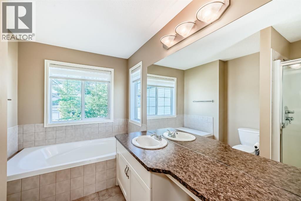 Single Family House for Sale in  Tuscany Summit Heath NW Tuscany Calgary 