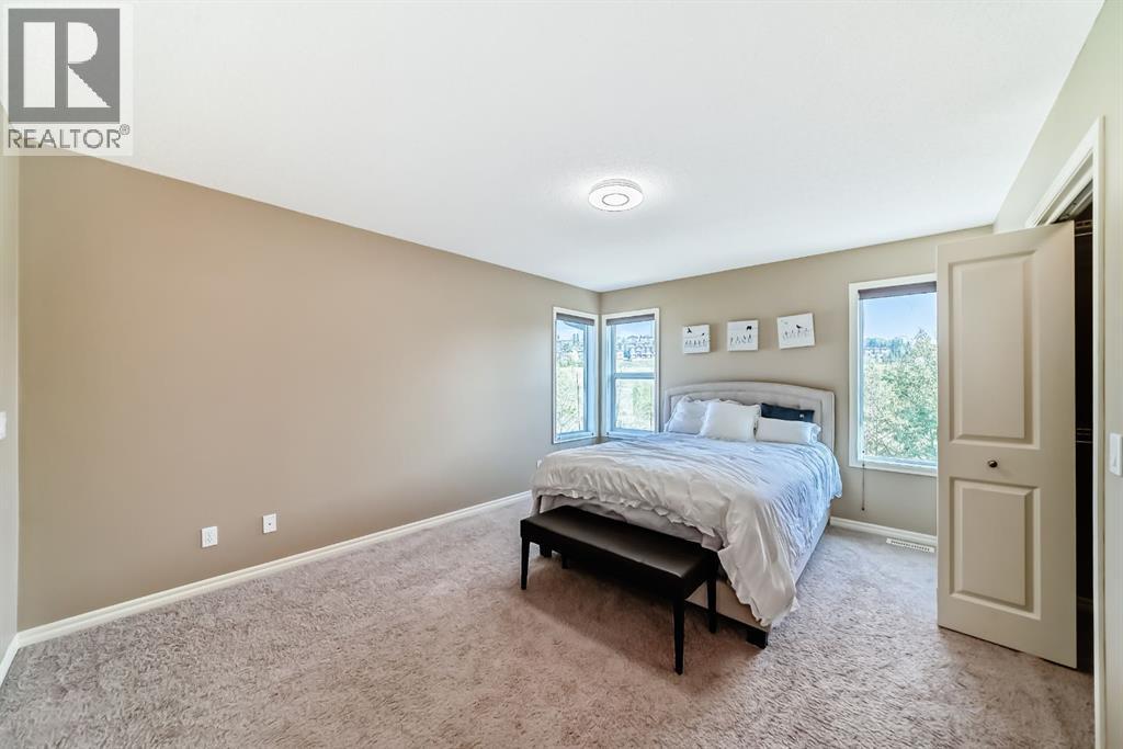 Single Family House for Sale in  Tuscany Summit Heath NW Tuscany Calgary 