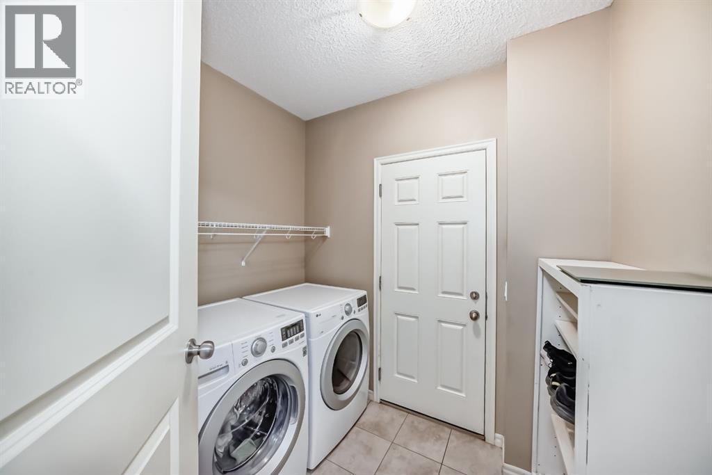 Single Family House for Sale in  Tuscany Summit Heath NW Tuscany Calgary 