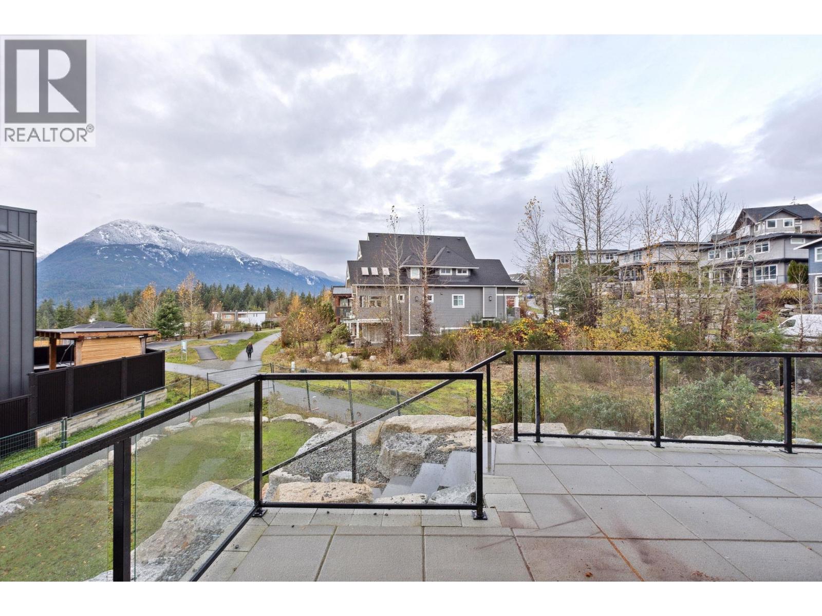 2945 SNOWBERRY PLACE, Squamish