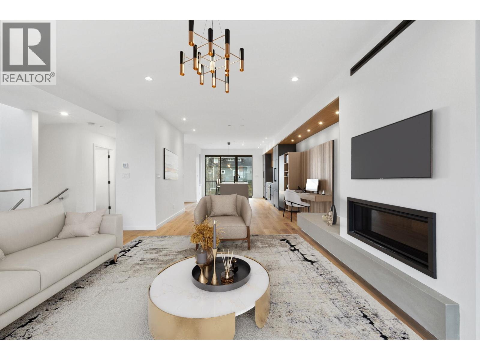 2945 SNOWBERRY PLACE, Squamish