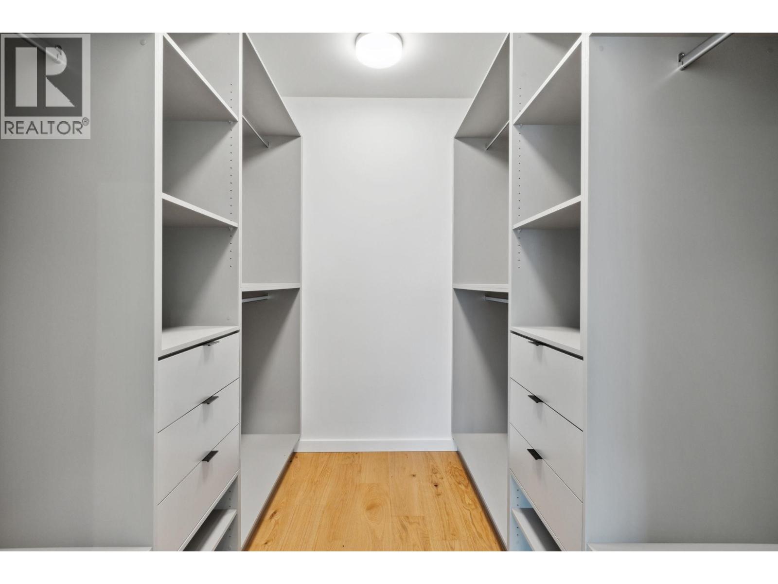 2945 SNOWBERRY PLACE, Squamish