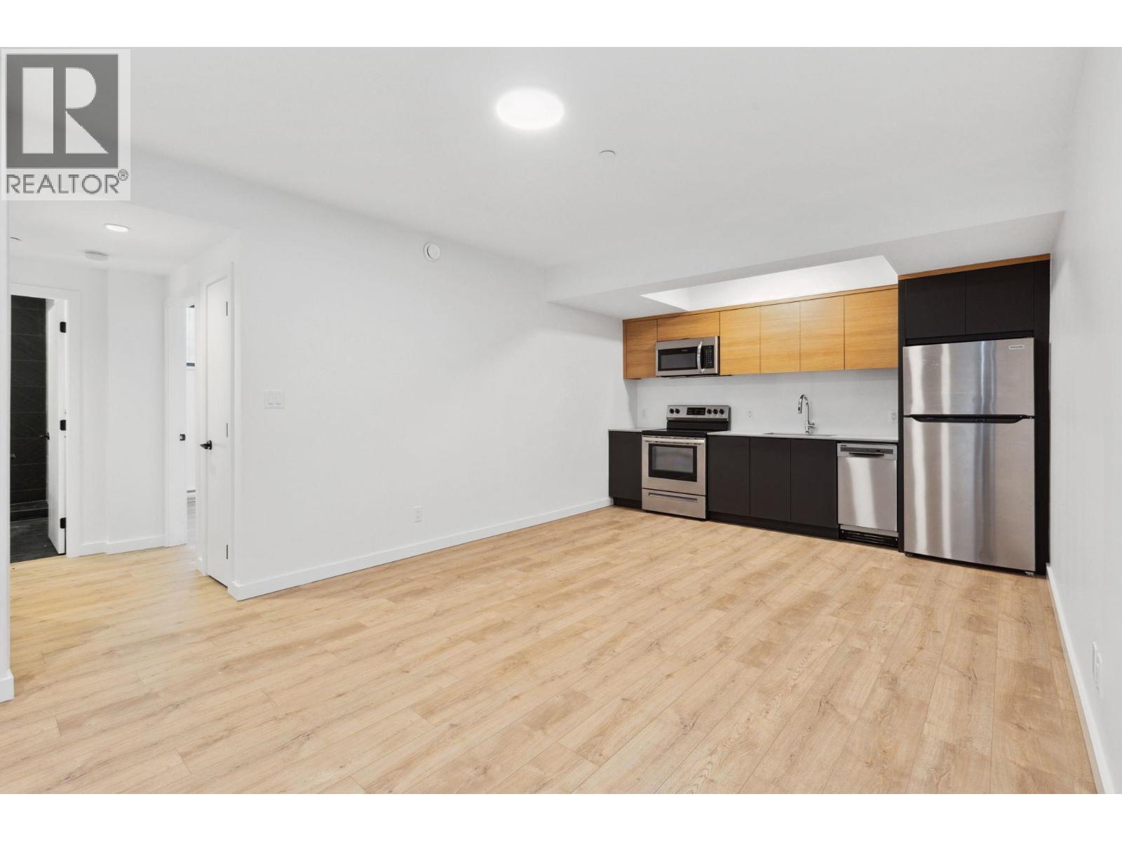 2945 SNOWBERRY PLACE, Squamish