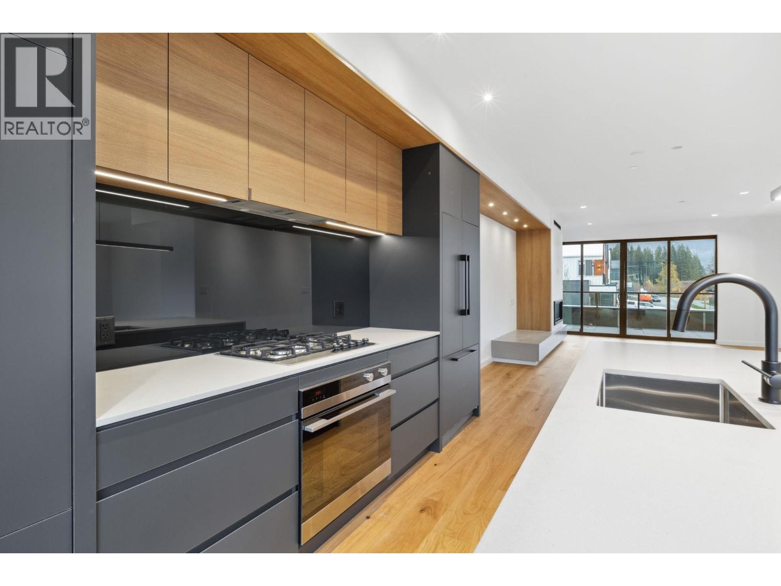 2945 SNOWBERRY PLACE, Squamish