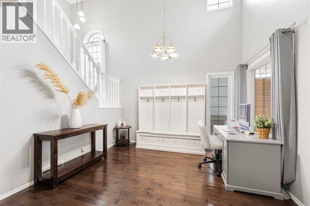 Single Family House for Sale in  Tuscany Ridge View NW Tuscany Calgary 