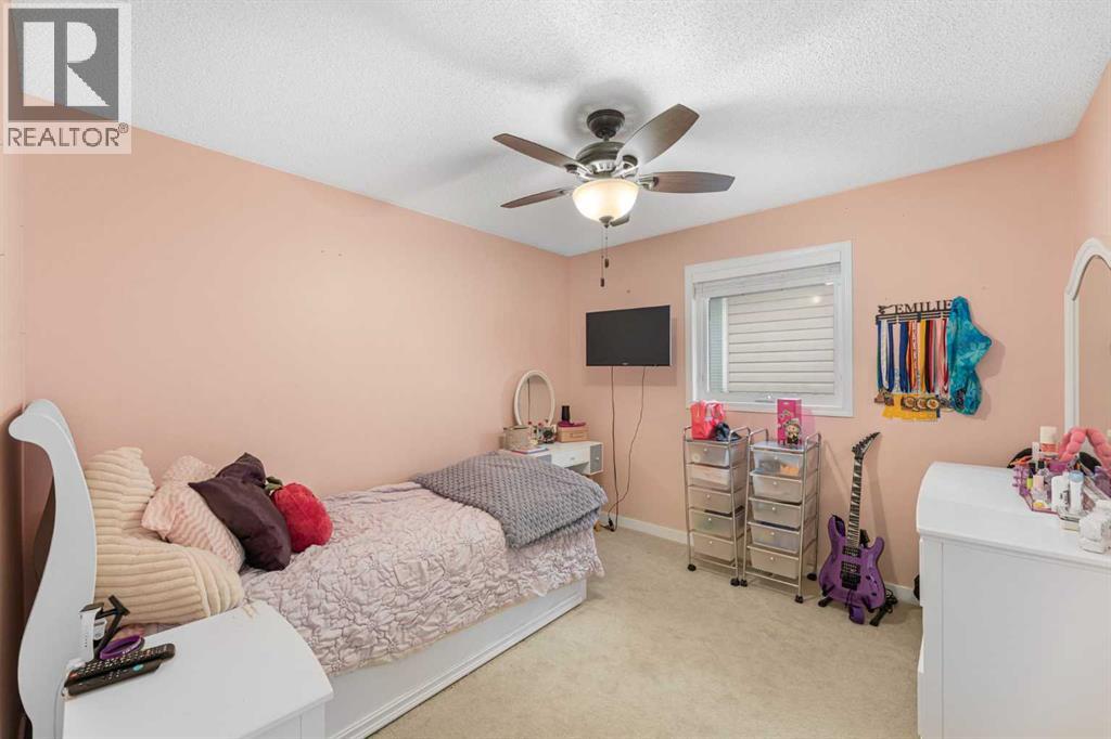 Single Family House for Sale in  Tuscany Ridge View NW Tuscany Calgary 