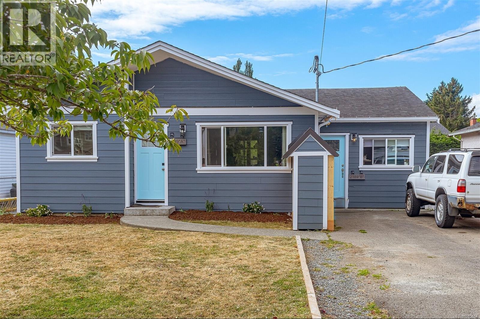 2189A &2189B Amelia Ave, Sidney
