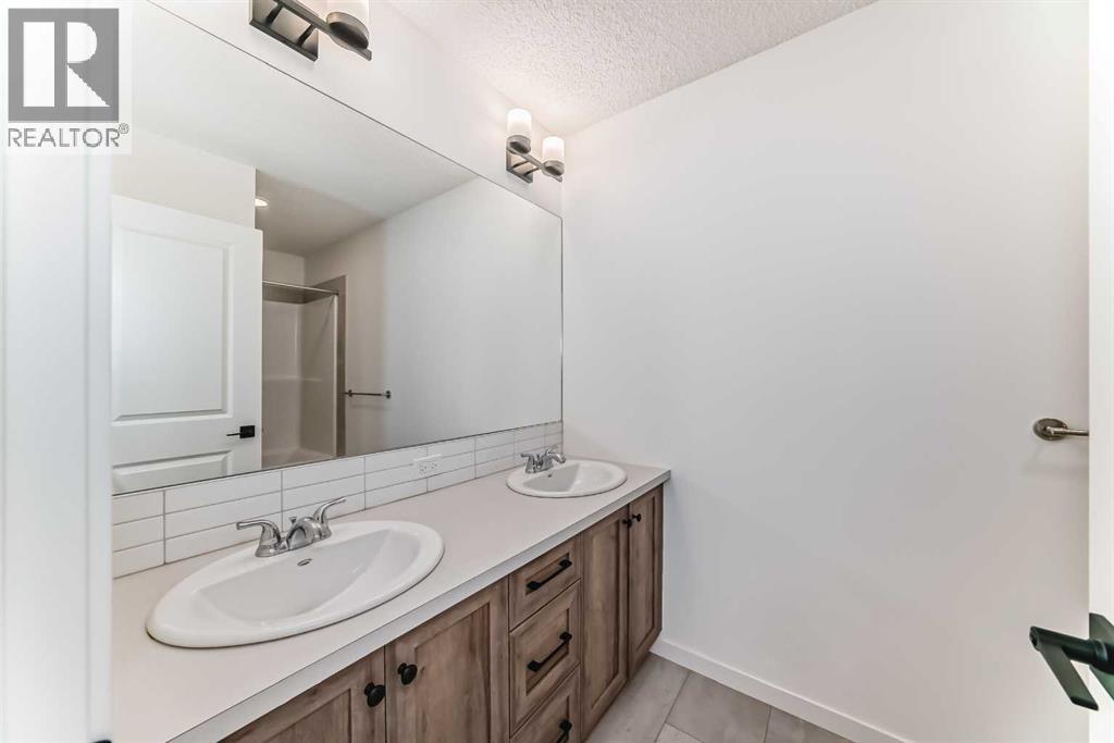 Single Family House for Sale in  Sage Hill Path NW Sage Hill Calgary 