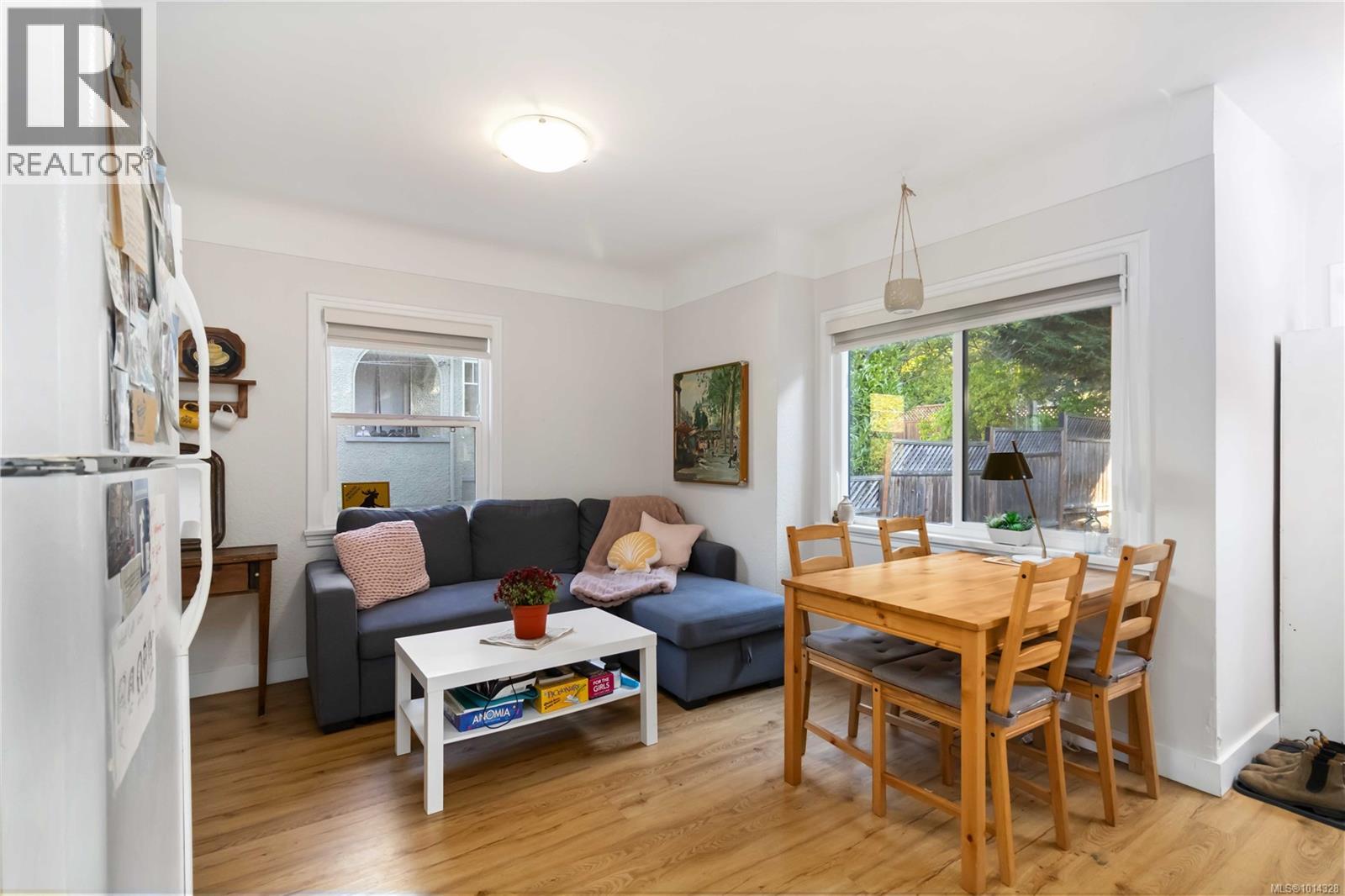 3104-3106 Richmond Rd, Saanich