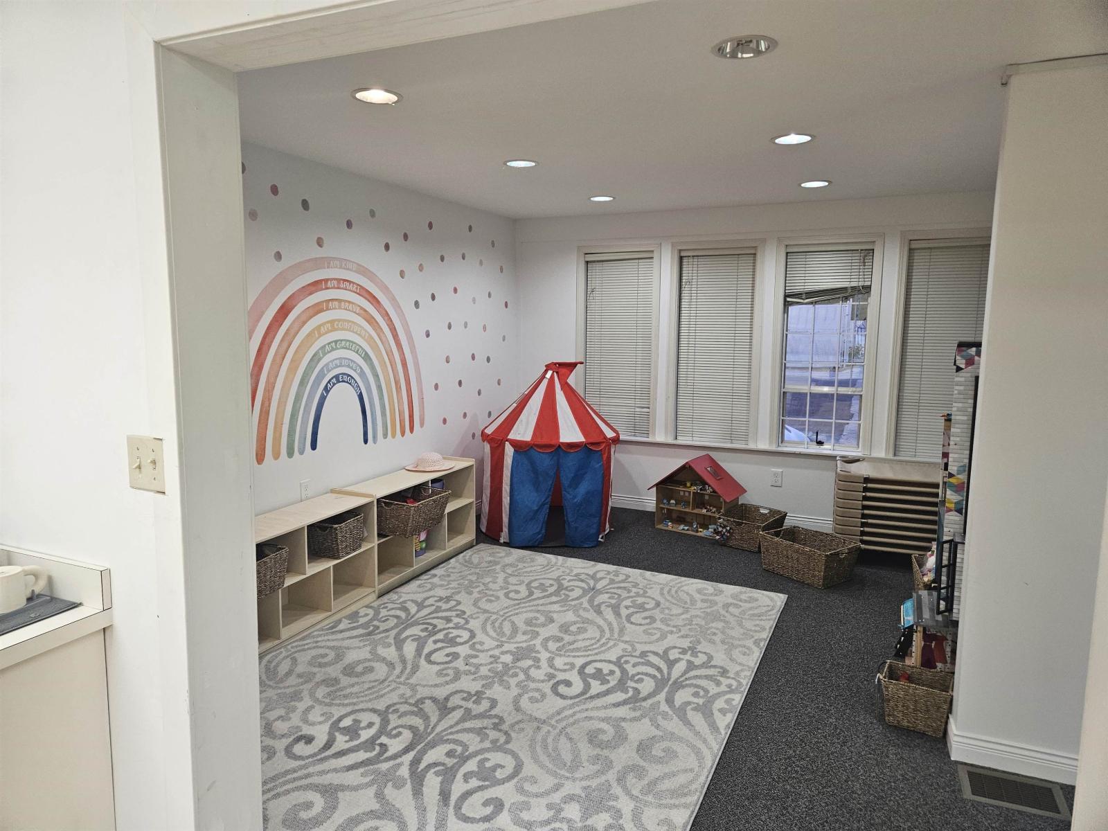 20040 40A AVENUE, Langley