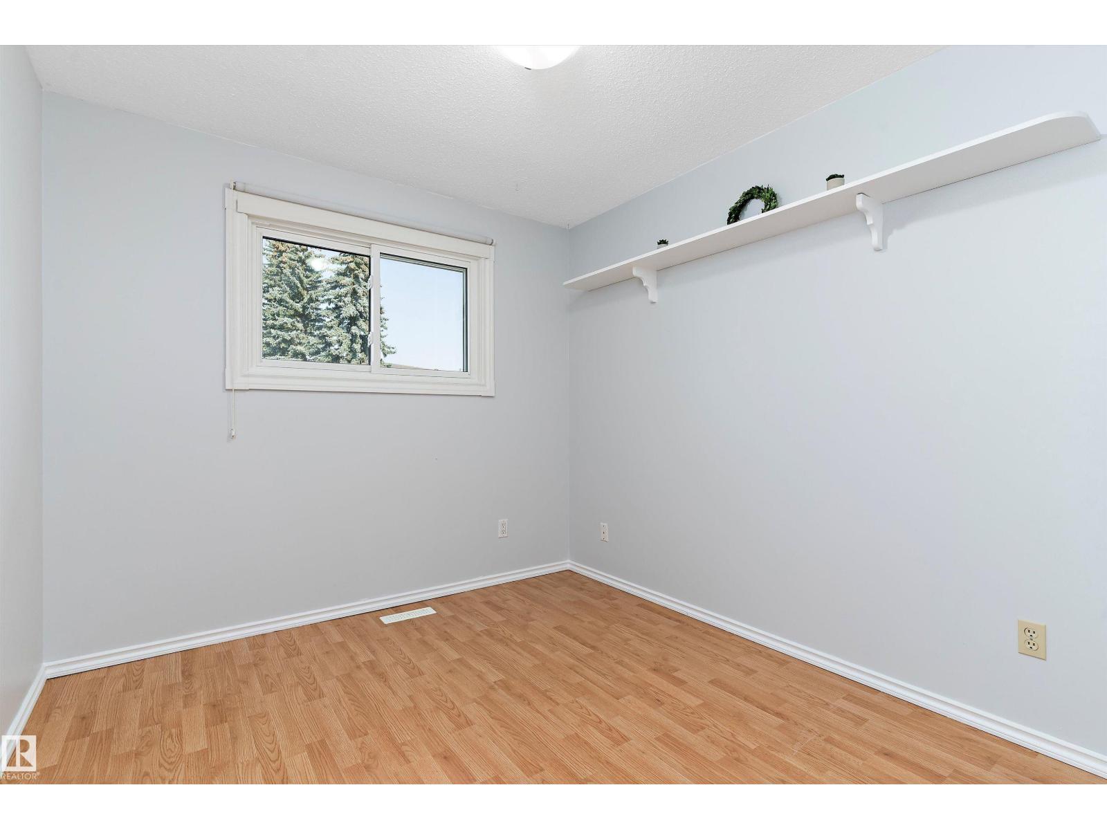 114 BROOKWOOD DR, Spruce Grove