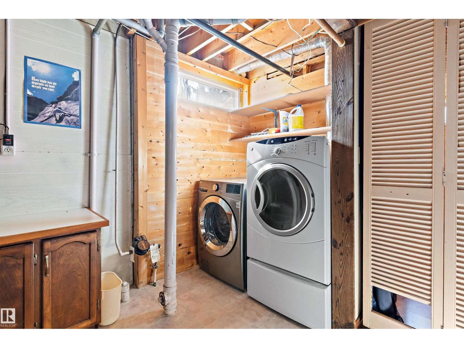 114 BROOKWOOD DR, Spruce Grove