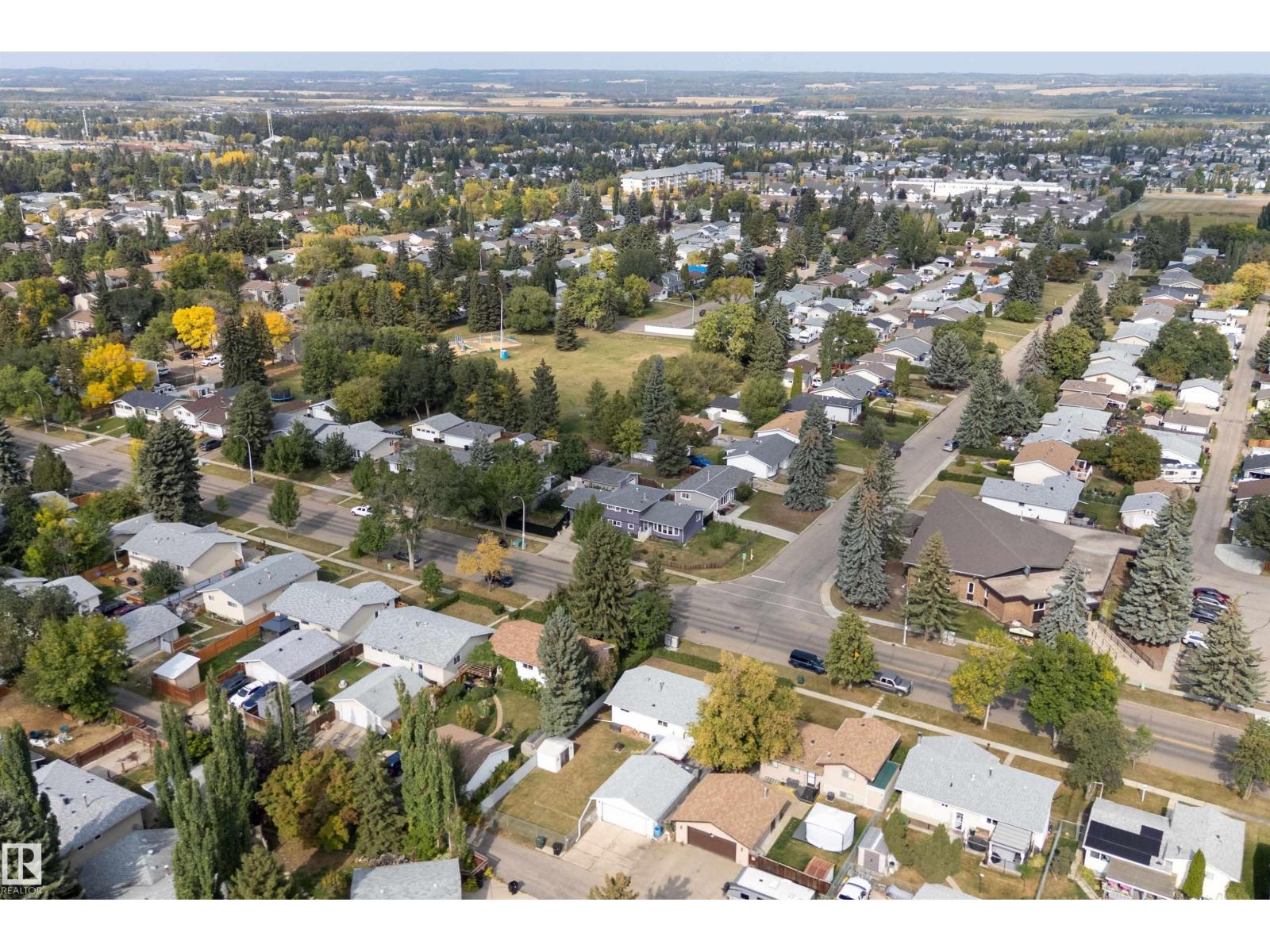 114 BROOKWOOD DR, Spruce Grove