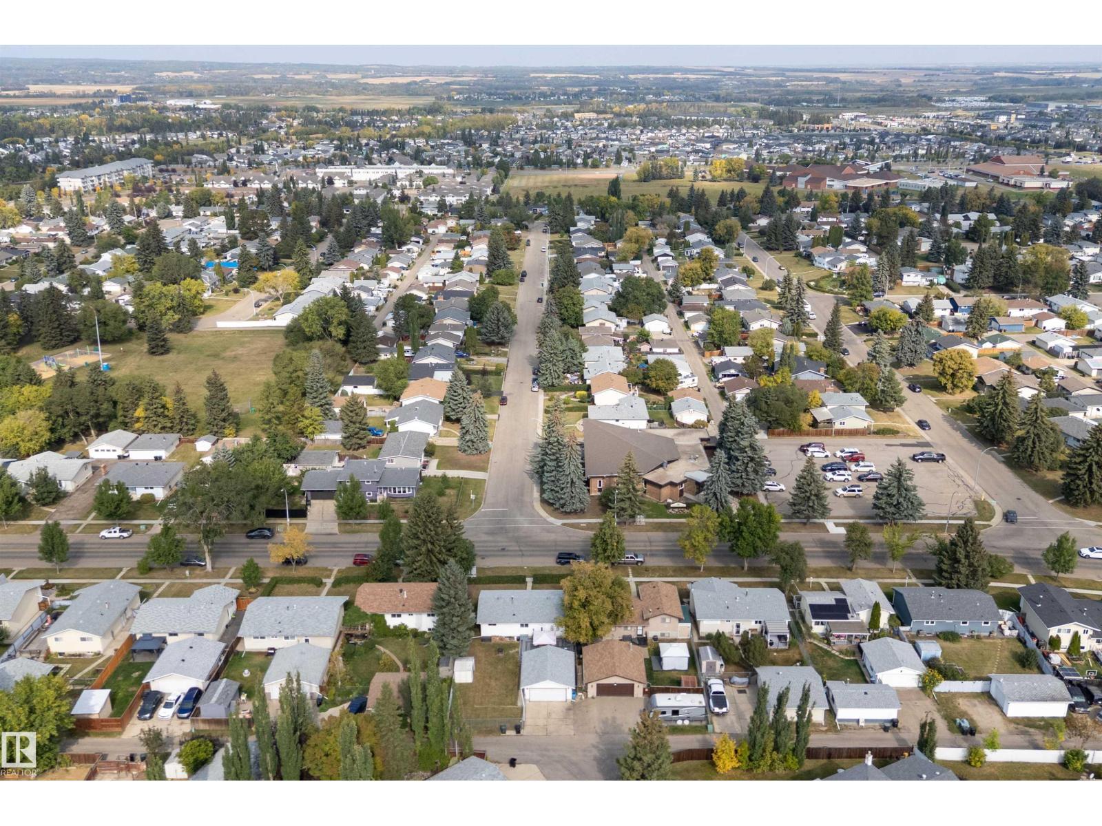 114 BROOKWOOD DR, Spruce Grove