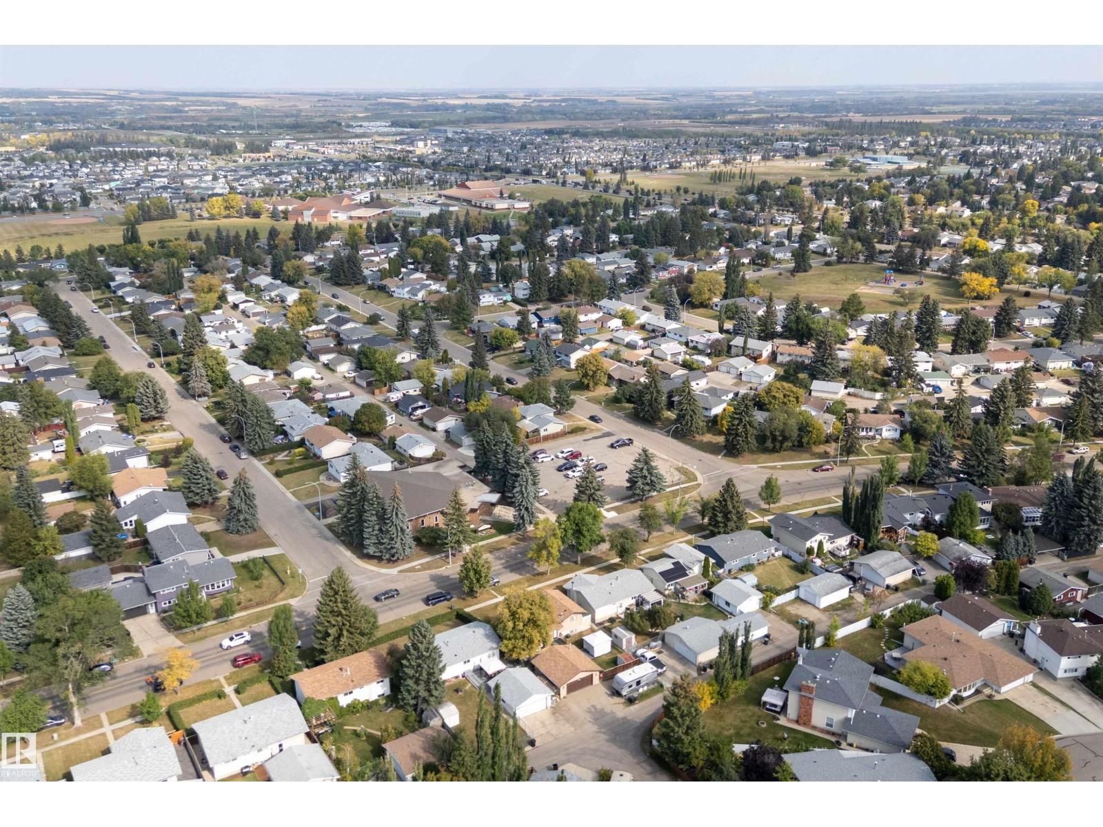 114 BROOKWOOD DR, Spruce Grove