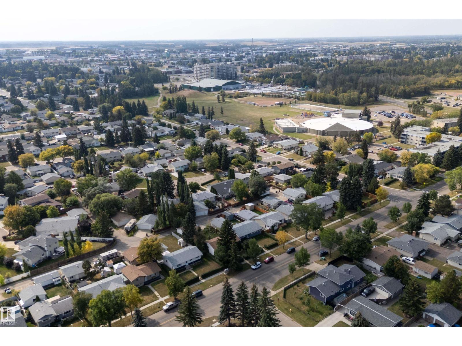 114 BROOKWOOD DR, Spruce Grove